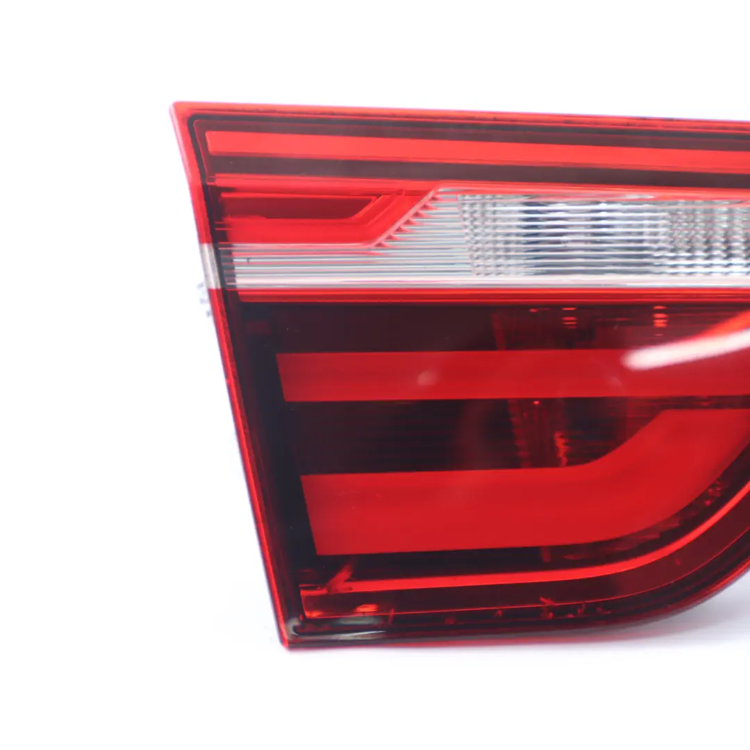 Luce posteriore portellone bagagliaio sinistro per BMW X4 F26 con numero di parte 7331283 BMW X4 F26 Luce posteriore portellone bagagliaio sinistro - SKU 7331283 - Numero di parte 7331283