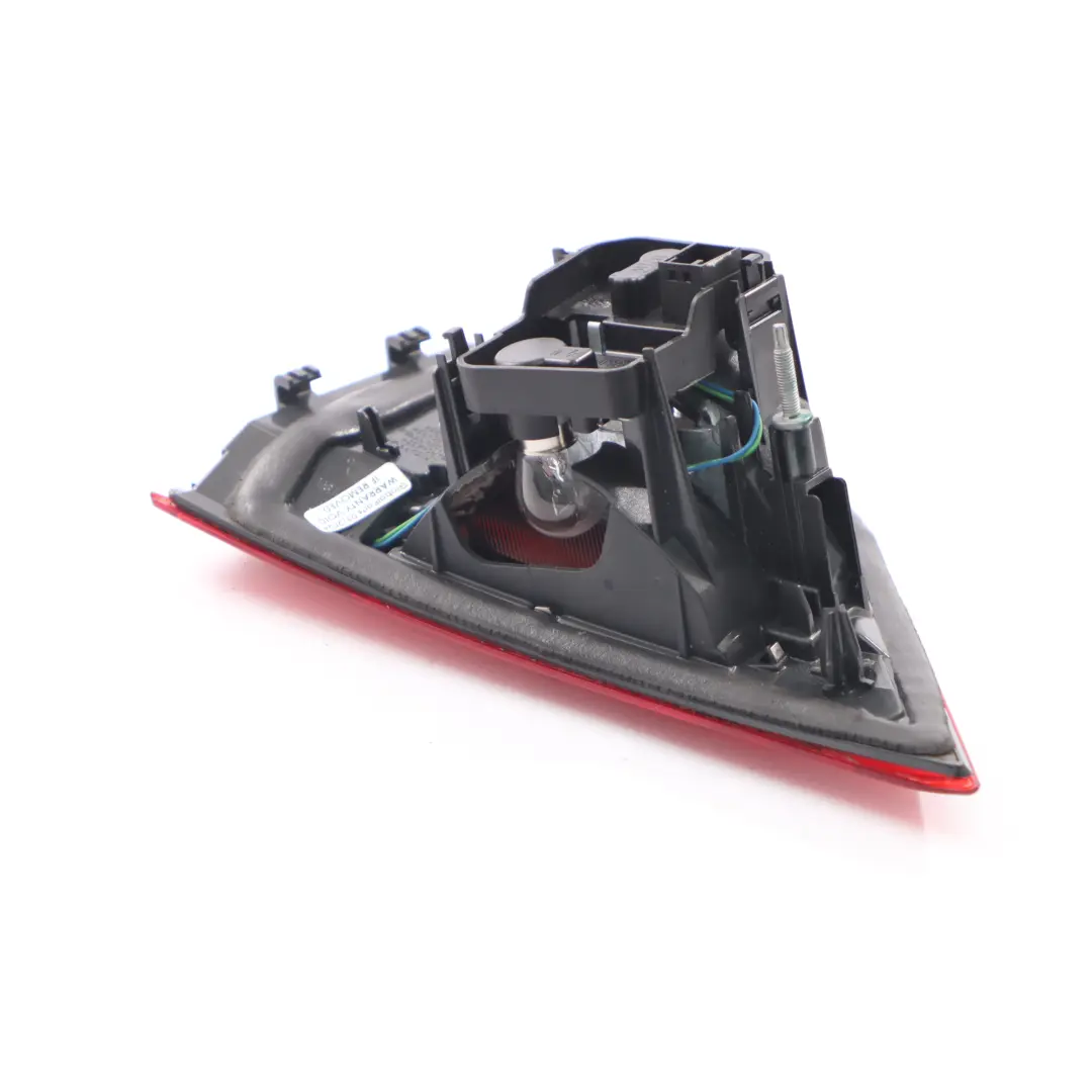 Luce posteriore portellone bagagliaio sinistro per BMW X4 F26 con numero di parte 7331283 BMW X4 F26 Luce posteriore portellone bagagliaio sinistro - SKU 7331283 - Numero di parte 7331283