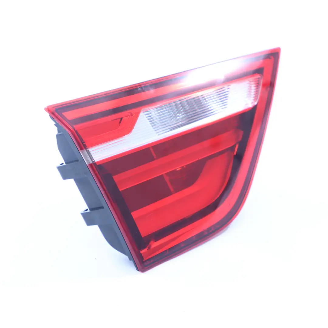 Luce posteriore portellone bagagliaio sinistro per BMW X4 F26 con numero di parte 7331283 BMW X4 F26 Luce posteriore portellone bagagliaio sinistro - SKU 7331283 - Numero di parte 7331283