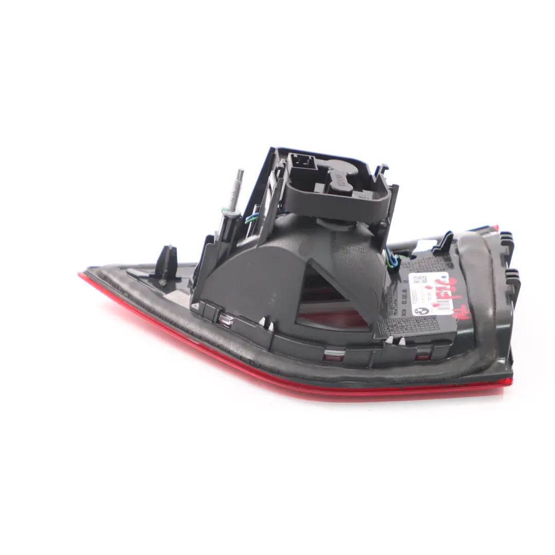 Luce posteriore portellone bagagliaio sinistro per BMW X4 F26 con numero di parte 7331283 BMW X4 F26 Luce posteriore portellone bagagliaio sinistro - SKU 7331283 - Numero di parte 7331283