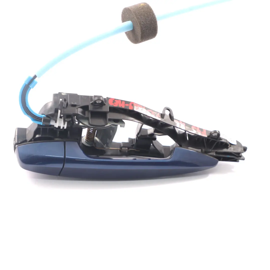 Maniglia Porta Posteriore Sinistra Esterna Mediterran Blu - C10 per BMW F45 con numero di parte 7331289 BMW F45 Maniglia Porta Posteriore Sinistra Esterna Mediterran Blu - C10 - SKU 7331289-MED - Numero di parte 7331289