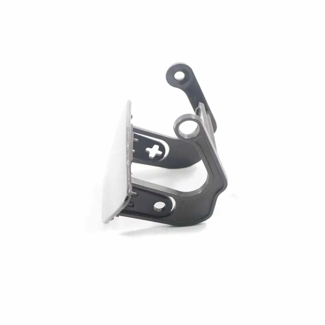 BMW F10 F11 LCI Zaślepka spryskiwacza lewa - SKU 7331753-SCH - Numer Części 7331753