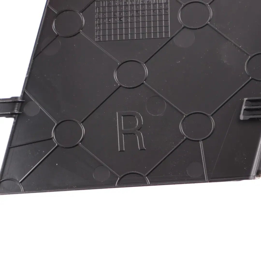 Tapa del maletero Tapa trasera derecha Negro para BMW F45 con número de pieza 7332356 BMW F45 Tapa del maletero Tapa trasera derecha Negro - SKU 7332356 - Número de pieza 7332356