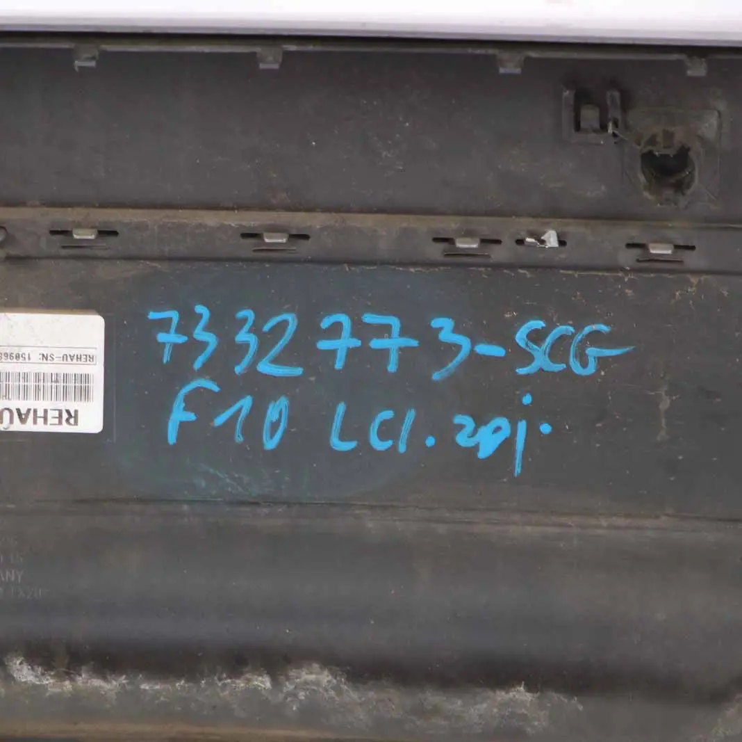 Bumper Panel PDC Covering Spacegrau Space Grey Metallic - A52 to BMW F10 LCI Rear with Part number 7332773 BMW F10 LCI Rear Bumper Panel PDC Covering Spacegrau Space Grey Metallic - A52 - SKU 7332773-SCG - Part number 7332773
