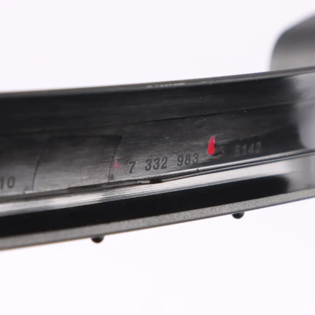 Fensterverkleidung Rahmenabdeckung hintere Tür links für BMW F46 mit Teilenummer 7332983 BMW F46 Fensterverkleidung Rahmenabdeckung hintere Tür links - SKU 7332983 - Teilenummer 7332983