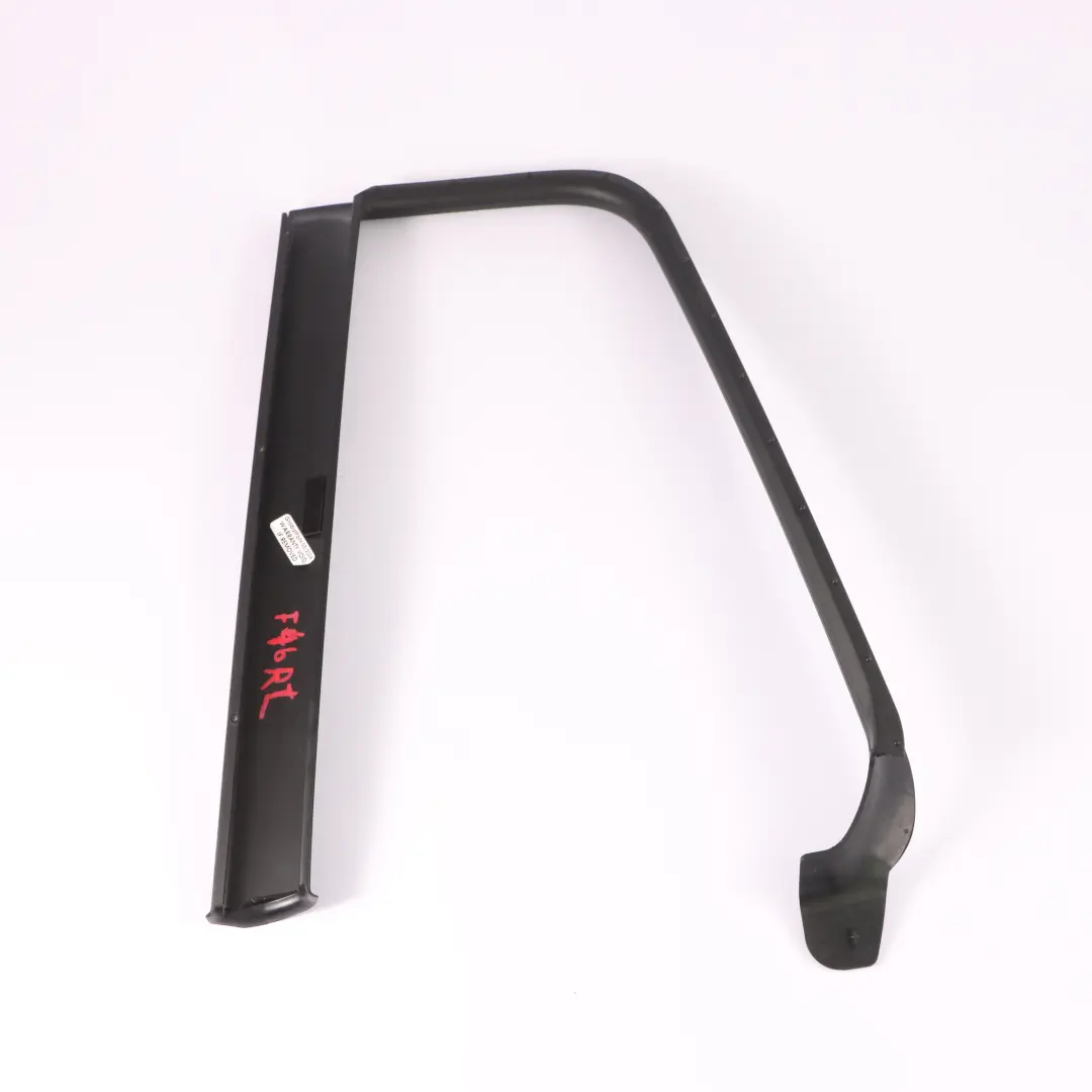 Ventana Marco Cubierta Puerta Trasera Izquierda para BMW F46 con número de pieza 7332983 BMW F46 Ventana Marco Cubierta Puerta Trasera Izquierda - SKU 7332983 - Número de pieza 7332983