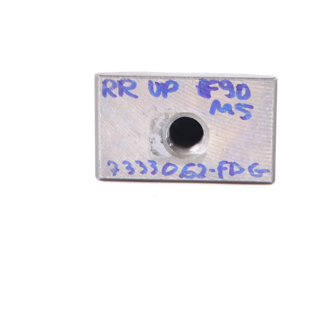 Door Hinge Front Rear Right O/S Upper Frozen Dark Grey II - P79 to BMW G30 with Part number 7333062 BMW G30 Door Hinge Front Rear Right O/S Upper Frozen Dark Grey II - P79 - SKU 7333062-FDG - Part number 7333062