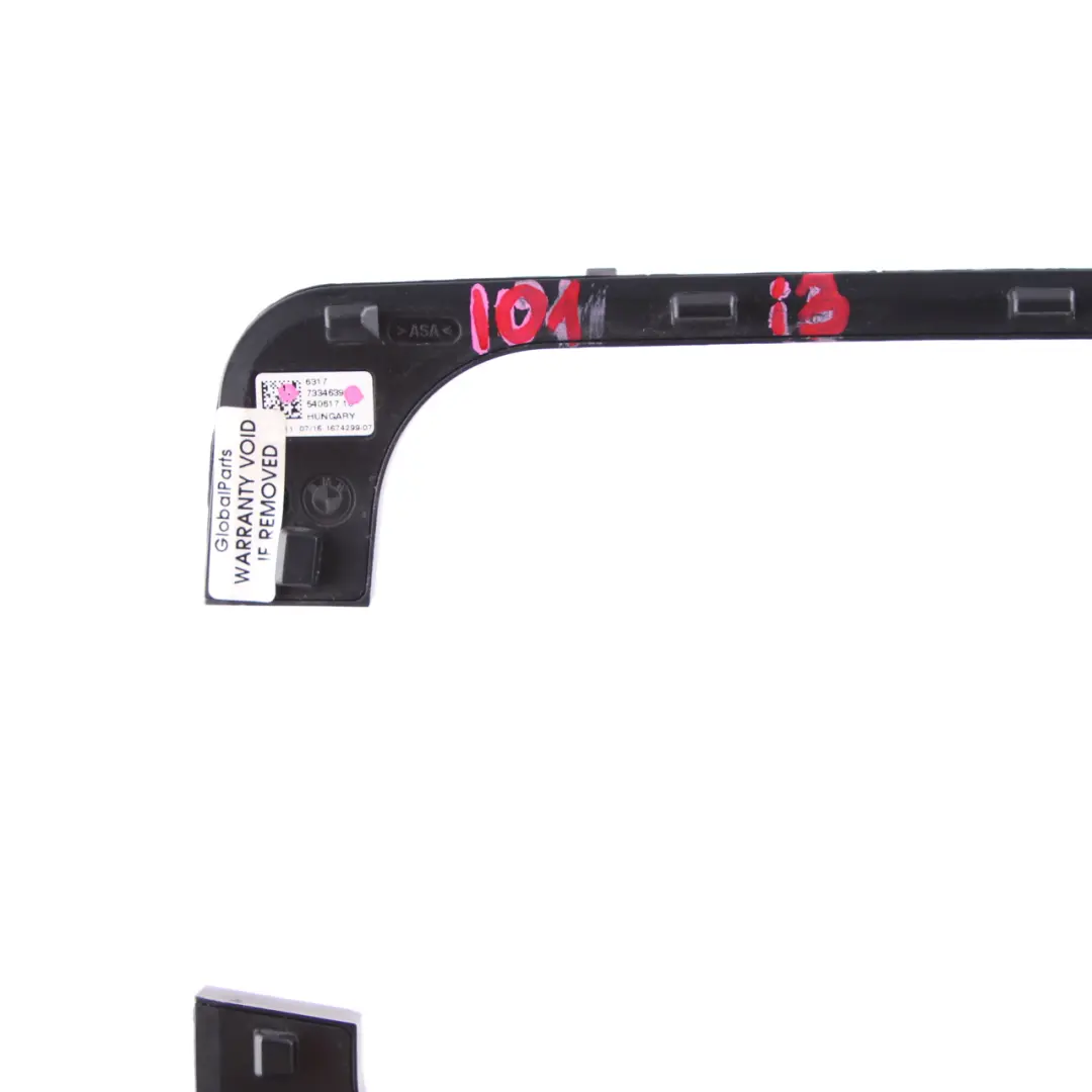 Charging Lamp BMW i3 I01 Hybrid Electric Trim Flap Light Port Socket to with Part number 7334639 Charging Lamp BMW i3 I01 Hybrid Electric Trim Flap Light Port Socket - SKU 7334639 - Part number 7334639