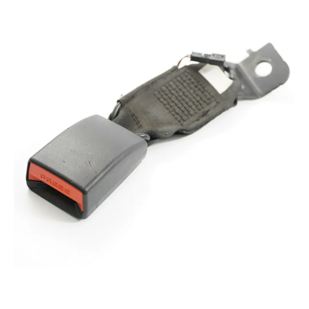 Zapięcie Klamra Tylnego Pasa Lewa Prawa do BMW F33 F83 M4 o numerze 7335288 BMW F33 F83 M4 Zapięcie Klamra Tylnego Pasa Lewa Prawa - SKU 7335288 - Numer Części 7335288