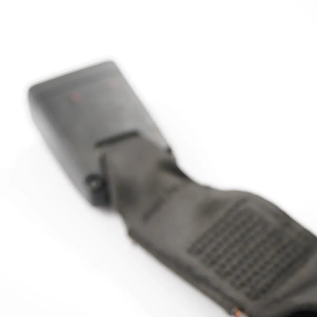 hebilla del cinturón seguridad trasero pestillo izquierda derecha para BMW F33 F83 M4 con número de pieza 7335288 BMW F33 F83 M4 hebilla del cinturón seguridad trasero pestillo izquierda derecha - SKU 7335288 - Número de pieza 7335288