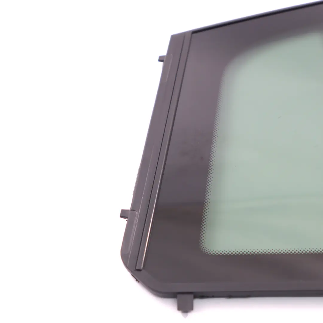 Finestrino fisso BMW X4 F26 Porta posteriore destra Nero AS3 Protezione solare per con numero di parte 7335512 Finestrino fisso BMW X4 F26 Porta posteriore destra Nero AS3 Protezione solare - SKU 7335512 - Numero di parte 7335512