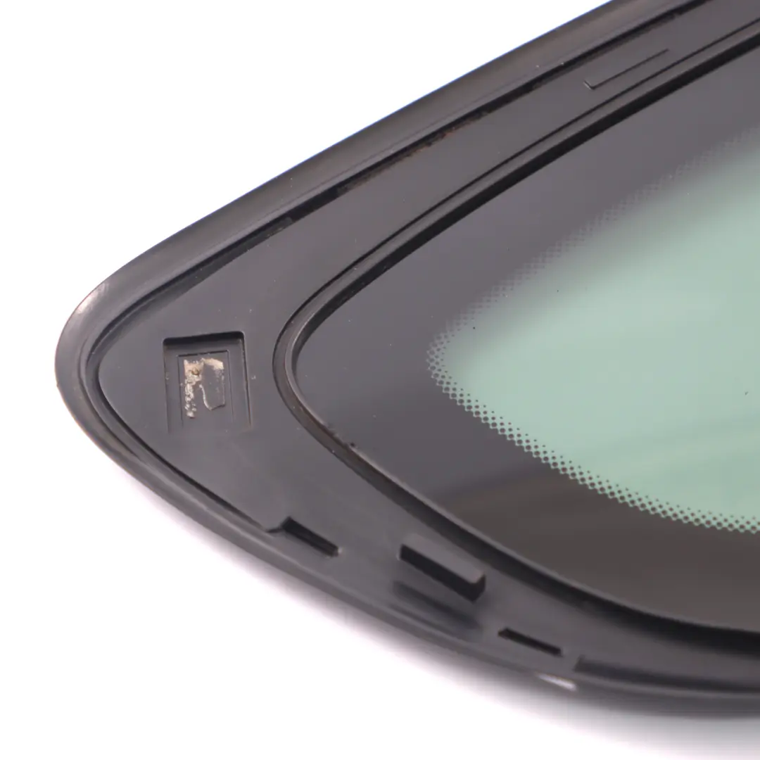 Ventana Fija BMW X4 F26 Panel Trasero Derecho Negro AS3 Protección Solar SSG para con número de pieza 7335518 Ventana Fija BMW X4 F26 Panel Trasero Derecho Negro AS3 Protección Solar SSG - SKU 7335518 - Número de pieza 7335518