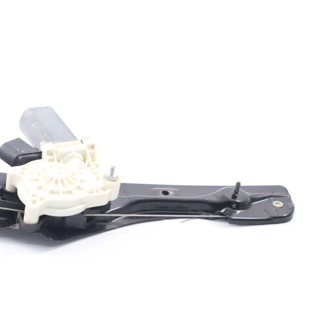 Podnośnik Regulator Szyby Drzwi Tył Prawy Z Silnikiem do BMW X4 F26 o numerze 7335602 BMW X4 F26 Podnośnik Regulator Szyby Drzwi Tył Prawy Z Silnikiem - SKU 7335602 - Numer Części 7335602
