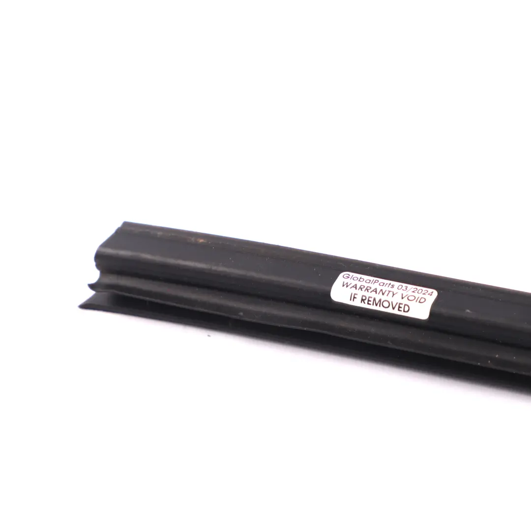 Junta Interior Puerta Trasera Derecha Tira Sellado Canal para BMW X4 F26 con número de pieza 7335696 BMW X4 F26 Junta Interior Puerta Trasera Derecha Tira Sellado Canal - SKU 7335696 - Número de pieza 7335696