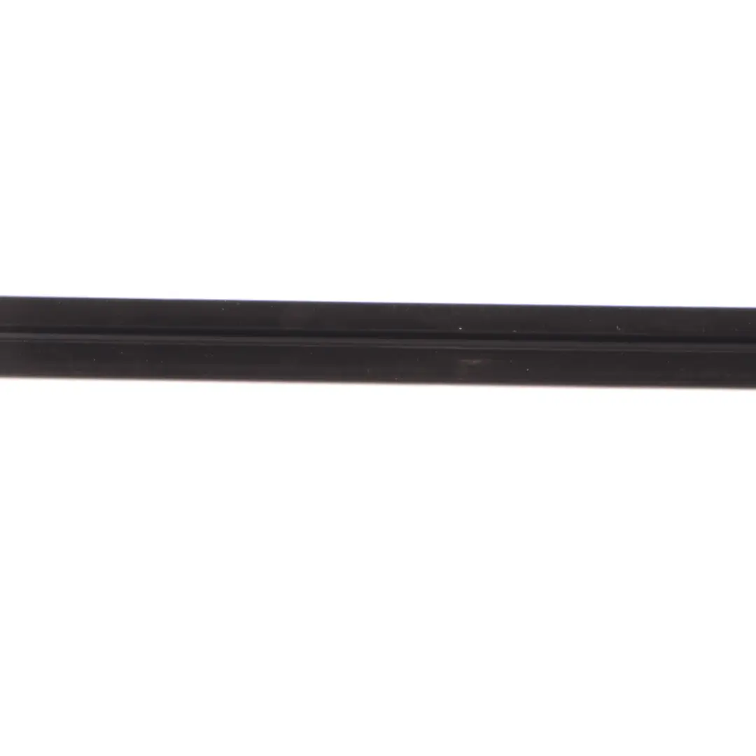 Window Gasket Front Door Right O/S Seal Channel Strip Rubber to BMW G11 with Part number 7336012 BMW G11 Window Gasket Front Door Right O/S Seal Channel Strip Rubber - SKU 7336012 - Part number 7336012