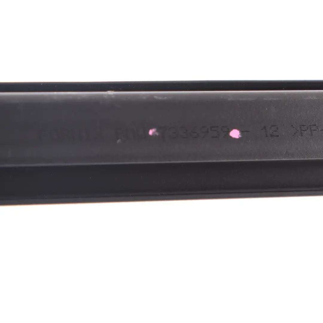 Fensterdichtung BMW G30 G31 Innenseite Tür vorne links Streifen für mit Teilenummer 7336959 Fensterdichtung BMW G30 G31 Innenseite Tür vorne links Streifen - SKU 7336959 - Teilenummer 7336959