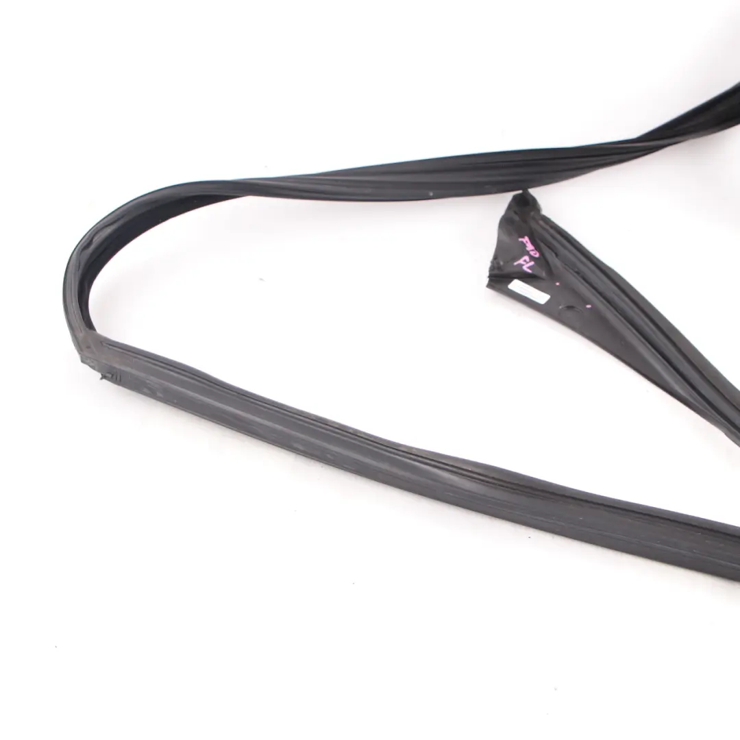 Guarnizione finestrino porta BMW G30 G31 Guida anteriore sinistra tenuta per con numero di parte 7336963 Guarnizione finestrino porta BMW G30 G31 Guida anteriore sinistra tenuta - SKU 7336963 - Numero di parte 7336963