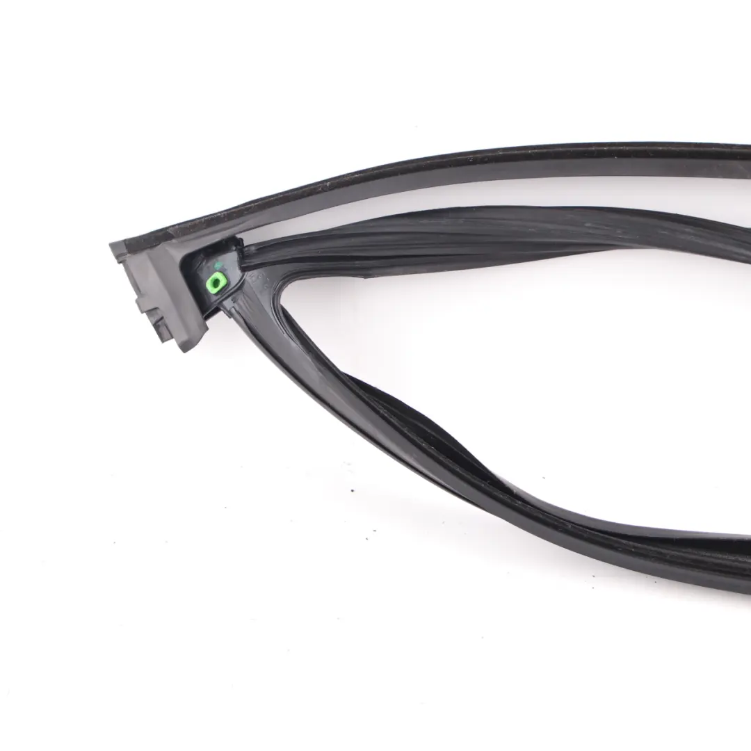 Guarnizione finestrino porta BMW G30 G31 Guida anteriore sinistra tenuta per con numero di parte 7336963 Guarnizione finestrino porta BMW G30 G31 Guida anteriore sinistra tenuta - SKU 7336963 - Numero di parte 7336963