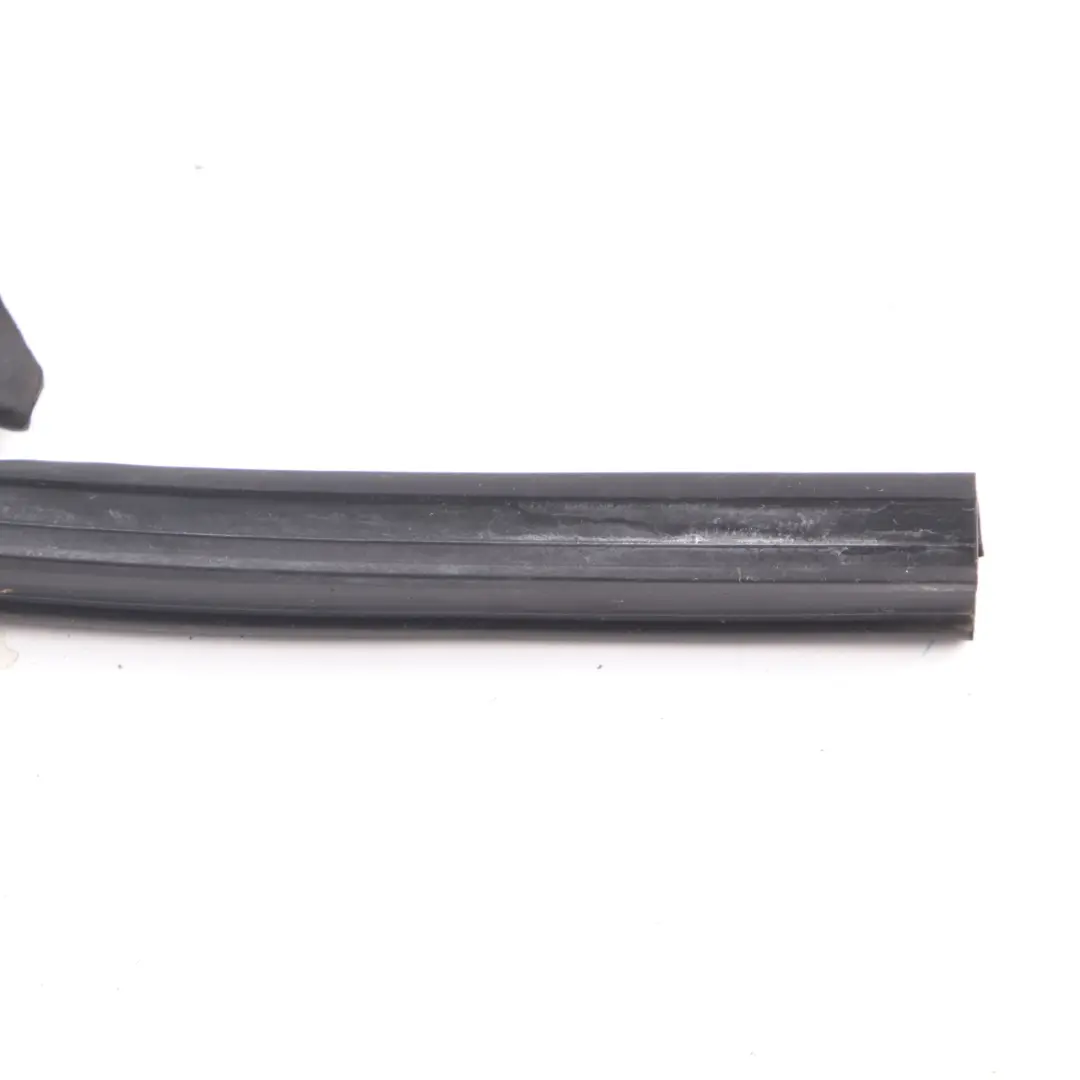 BMW G30 G31 Uszczelka Szyby Drzwi Prawy Przód - SKU 7336964 - Numer Części 7336964