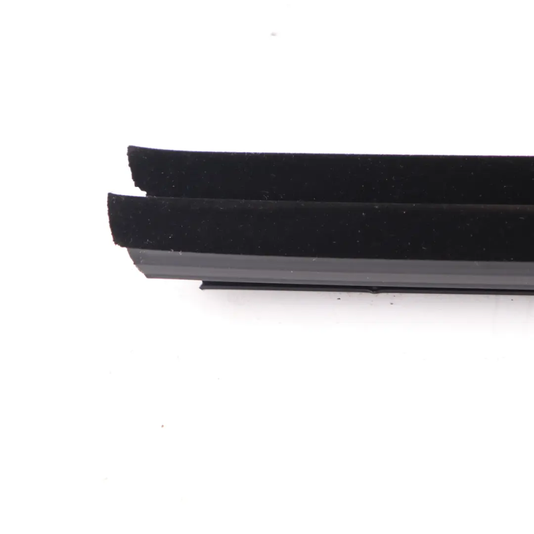 Fenster Dichtung Innere Tür Verkleidung Leiste Hinten Links für BMW G30 G31 mit Teilenummer 7336983 BMW G30 G31 Fenster Dichtung Innere Tür Verkleidung Leiste Hinten Links - SKU 7336983 - Teilenummer 7336983