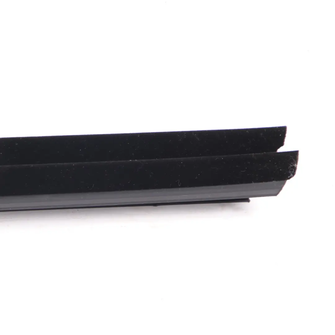 Window Seal BMW G30 G31 Inner Rear Right O/S Door Trim Strip Gasket to with Part number 7336984 Window Seal BMW G30 G31 Inner Rear Right O/S Door Trim Strip Gasket - SKU 7336984 - Part number 7336984