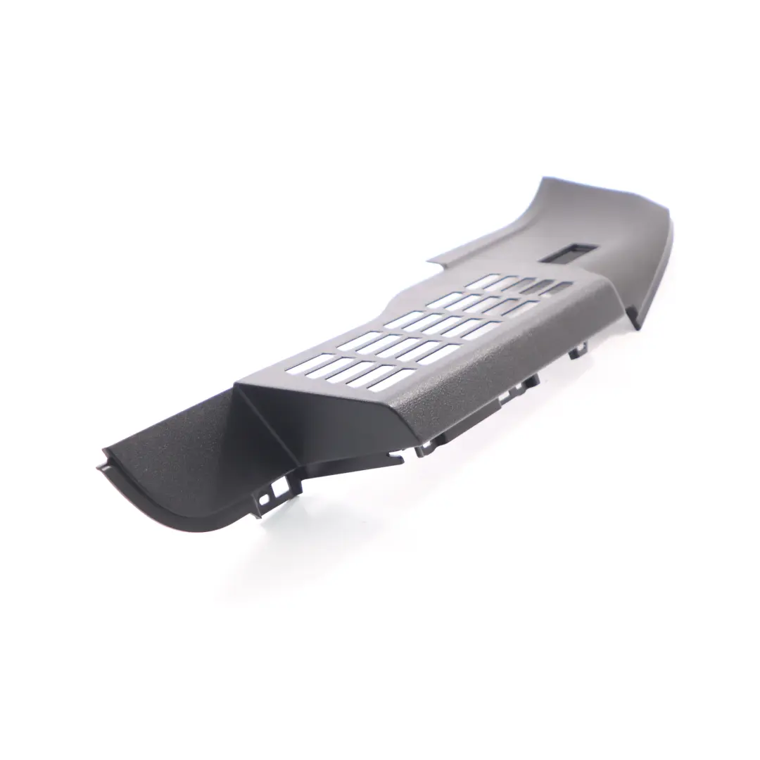 Embellecedor Panel Maletero Trasero Izquierdo Negro para BMW X4 F26 con número de pieza 7337581 BMW X4 F26 Embellecedor Panel Maletero Trasero Izquierdo Negro - SKU 7337581 - Número de pieza 7337581