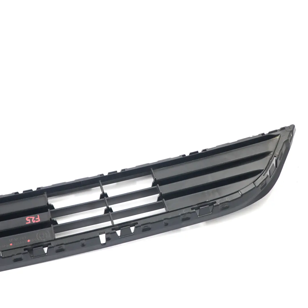 Grille du pare-chocs avant Grille centrale médiane inférieure pour BMW X3 F25 à propos du numéro de pièce 7338491 BMW X3 F25 Grille du pare-chocs avant Grille centrale médiane inférieure - SKU 7338491 - Numéro de pièce 7338491