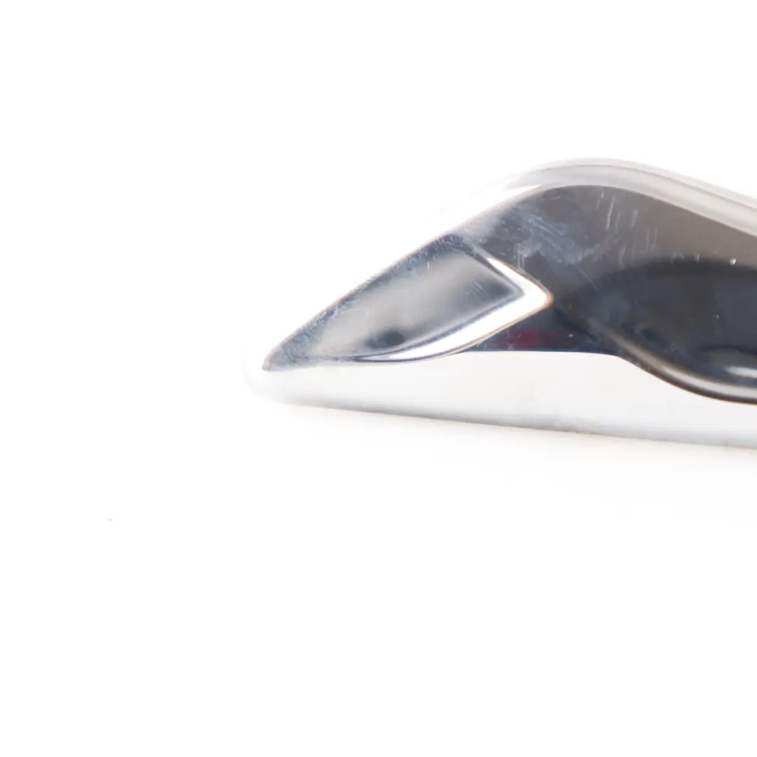 Embellecedor Guardabarros Delantero Derecho Cromado para BMW X3 F25 X4 F26 con número de pieza 7338570 BMW X3 F25 X4 F26 Embellecedor Guardabarros Delantero Derecho Cromado - SKU 7338570 - Número de pieza 7338570