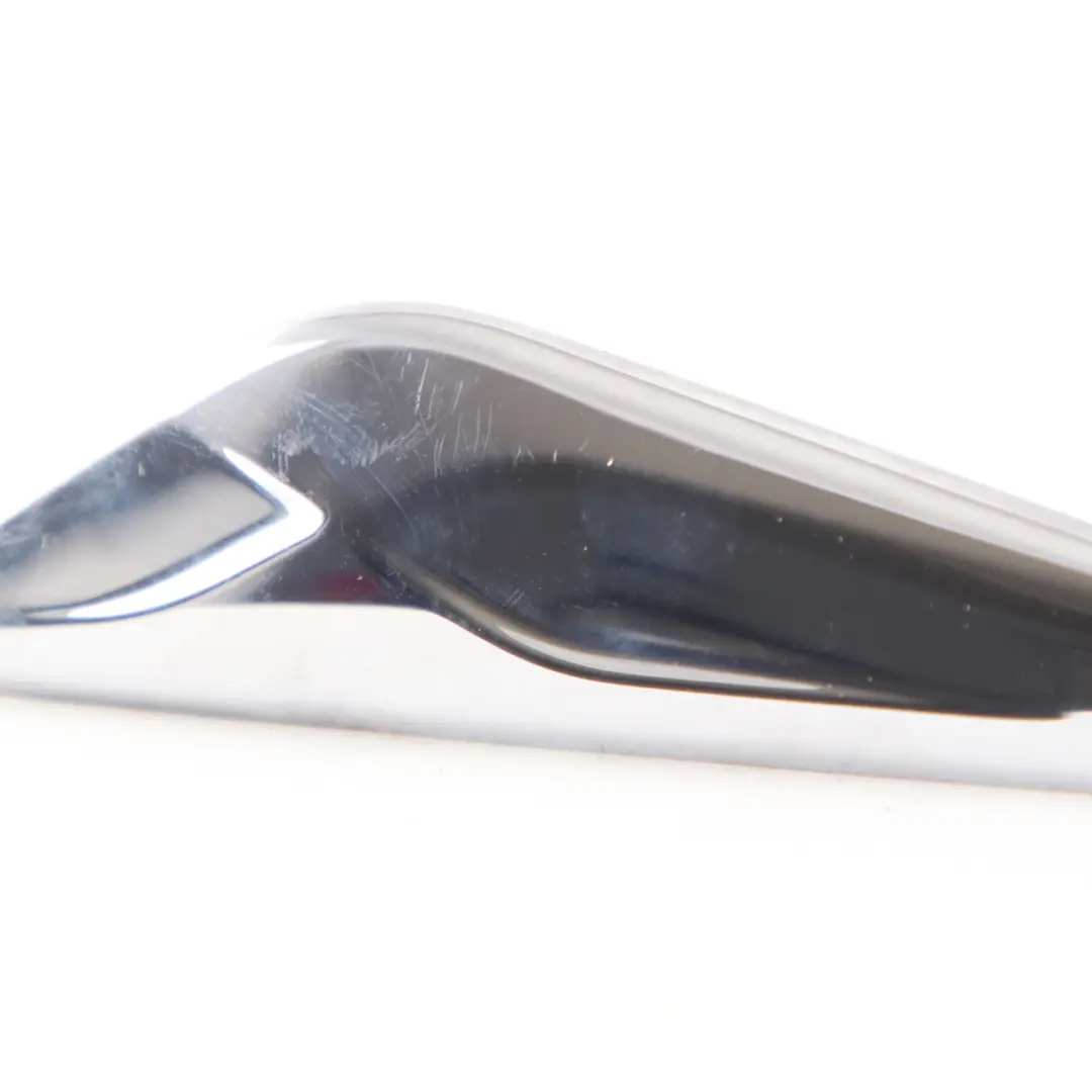 Embellecedor Guardabarros Delantero Derecho Cromado para BMW X3 F25 X4 F26 con número de pieza 7338570 BMW X3 F25 X4 F26 Embellecedor Guardabarros Delantero Derecho Cromado - SKU 7338570 - Número de pieza 7338570