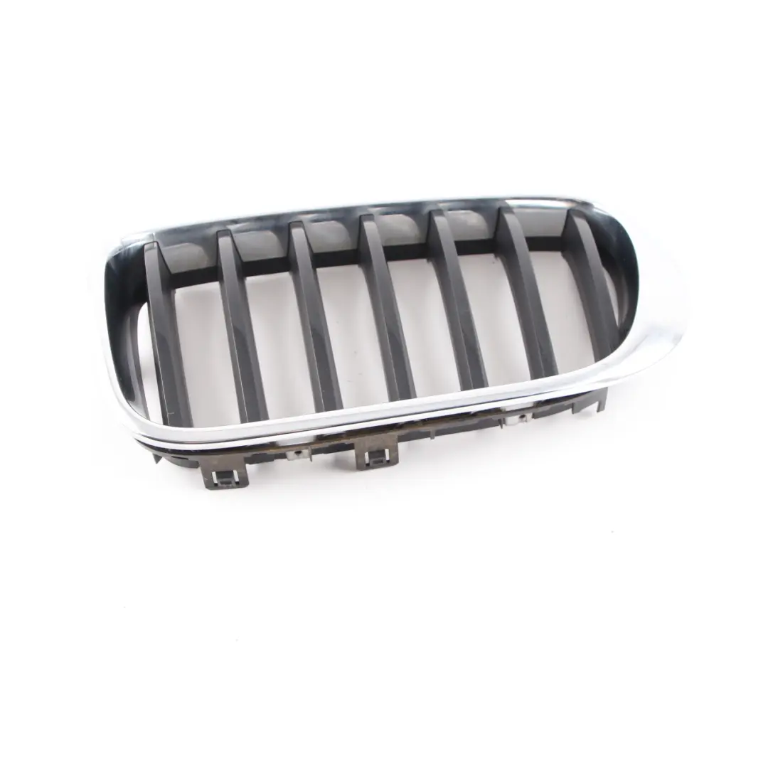 Przedni Zderzak Osłona Wlot Powietrza Nerka Lewa Chrom do BMW X3 F25 o numerze 7338571 BMW X3 F25 Przedni Zderzak Osłona Wlot Powietrza Nerka Lewa Chrom - SKU 7338571 - Numer Części 7338571