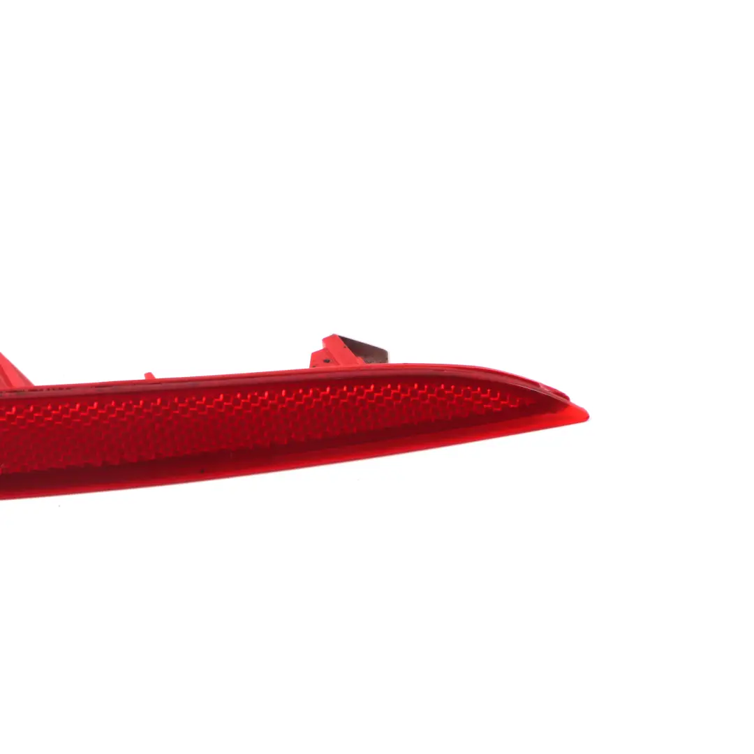 Bumper Reflector Rear Left N/S Red to BMW X4 F26 with Part number 7338807 BMW X4 F26 Bumper Reflector Rear Left N/S Red - SKU 7338807 - Part number 7338807