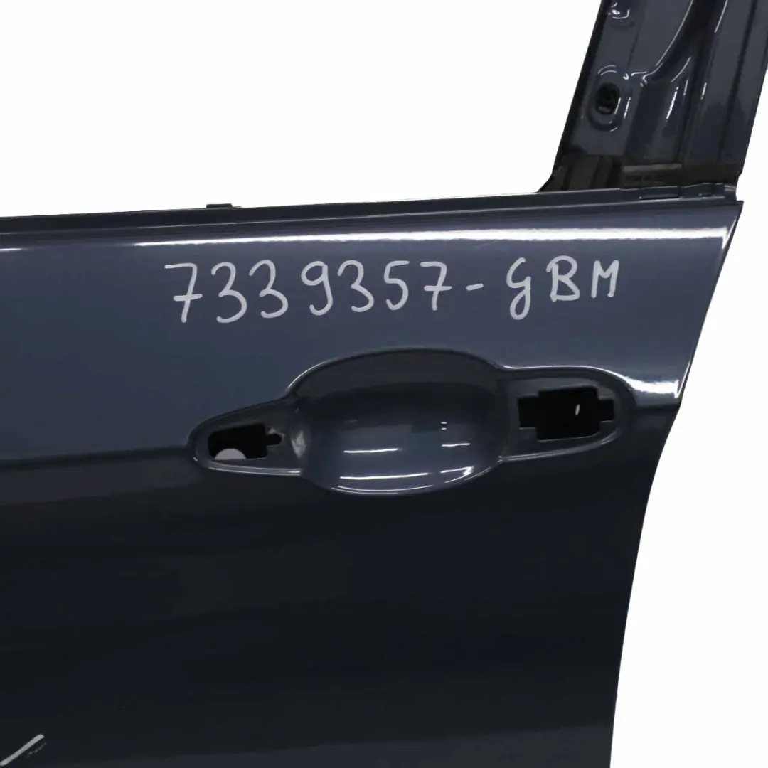 Puerta Delantera Izquierda Graphitblau Graphite Blue Metallic - B07 para BMW X1 E84 con número de pieza 7339357 BMW X1 E84 Puerta Delantera Izquierda Graphitblau Graphite Blue Metallic - B07 - SKU 7339357-GBM - Número de pieza 7339357