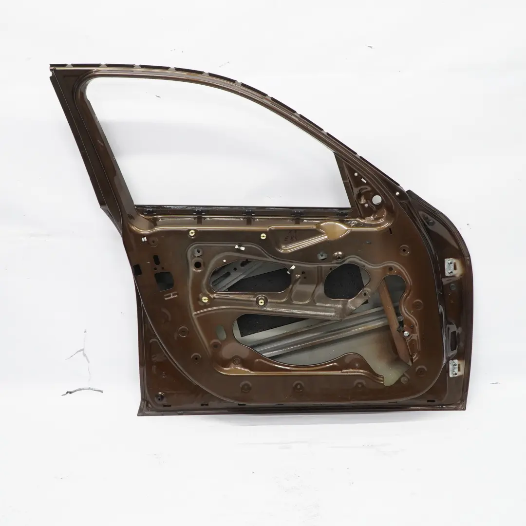 Porta anteriore sinistra Marrakesh Brown Metallic - B09 per BMW X1 E84 con numero di parte 7339357 BMW X1 E84 Porta anteriore sinistra Marrakesh Brown Metallic - B09 - SKU 7339357-MBR - Numero di parte 7339357