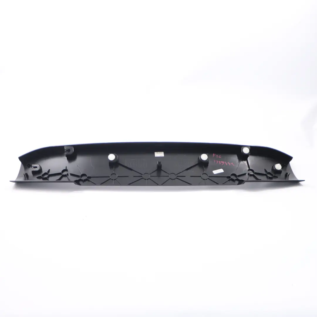Panel Środkowy Klapy Bagażnika Wewnętrzny Czarny do BMW X4 F26 o numerze 7339441 BMW X4 F26 Panel Środkowy Klapy Bagażnika Wewnętrzny Czarny - SKU 7339441 - Numer Części 7339441