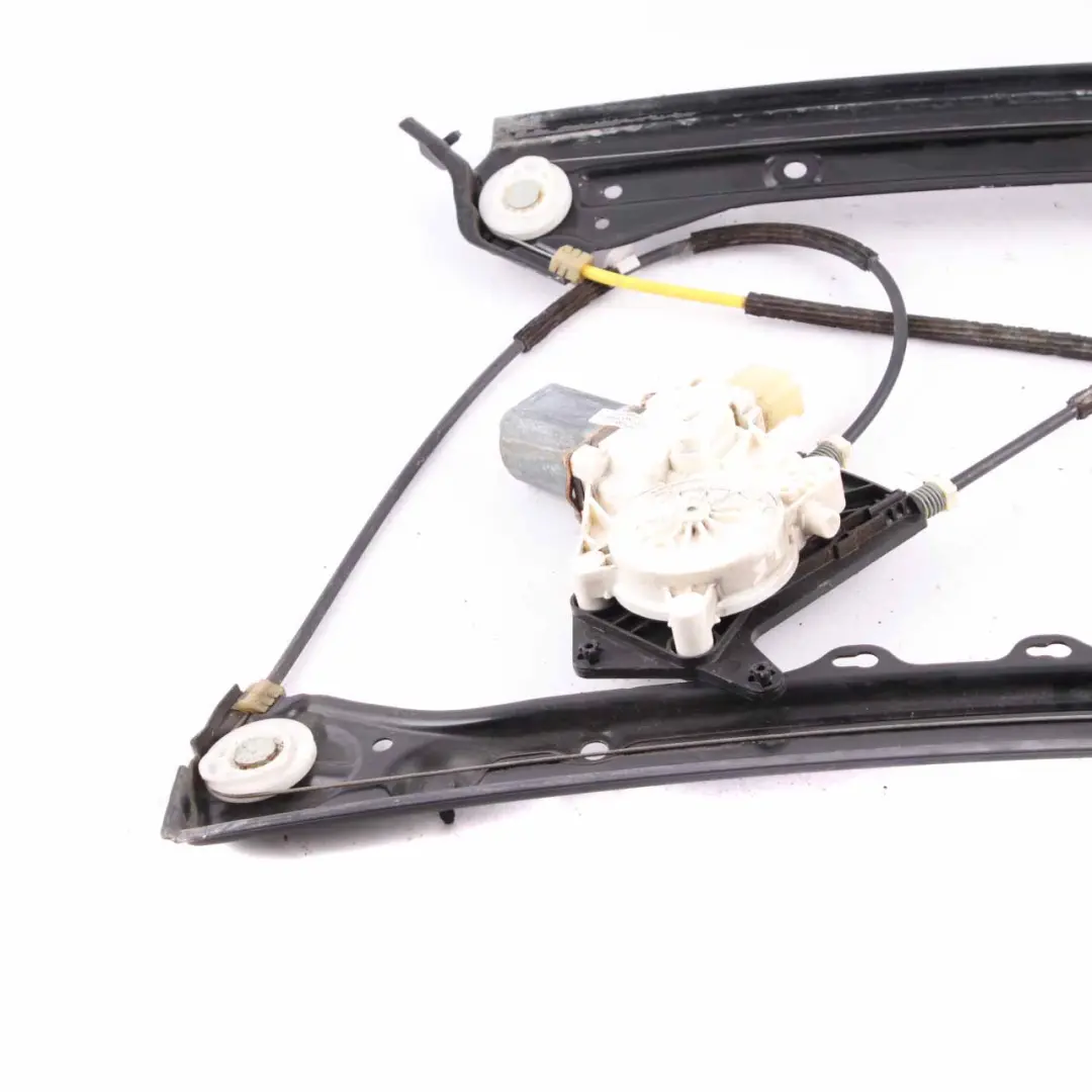 Lève-vitre BMW F34 GT Porte Avant Droite Régulateur Mécanisme Moteur pour à propos du numéro de pièce 7365260 Lève-vitre BMW F34 GT Porte Avant Droite Régulateur Mécanisme Moteur - SKU 7339592 - Numéro de pièce 7365260