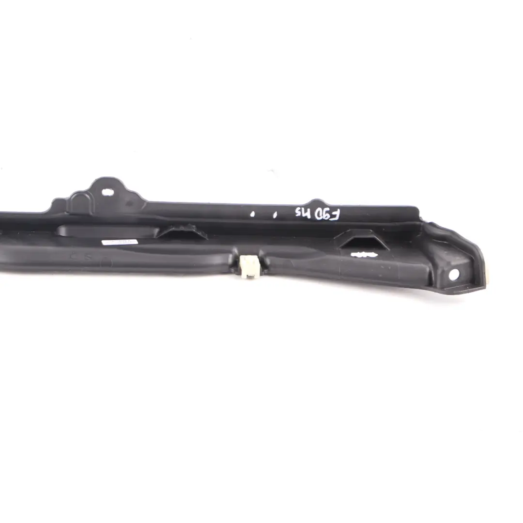 BMW G30 G31 Bulkhead Lower Section Engine Bay Trim Plastic Mount - SKU 7340190 - Numéro de pièce 7340190