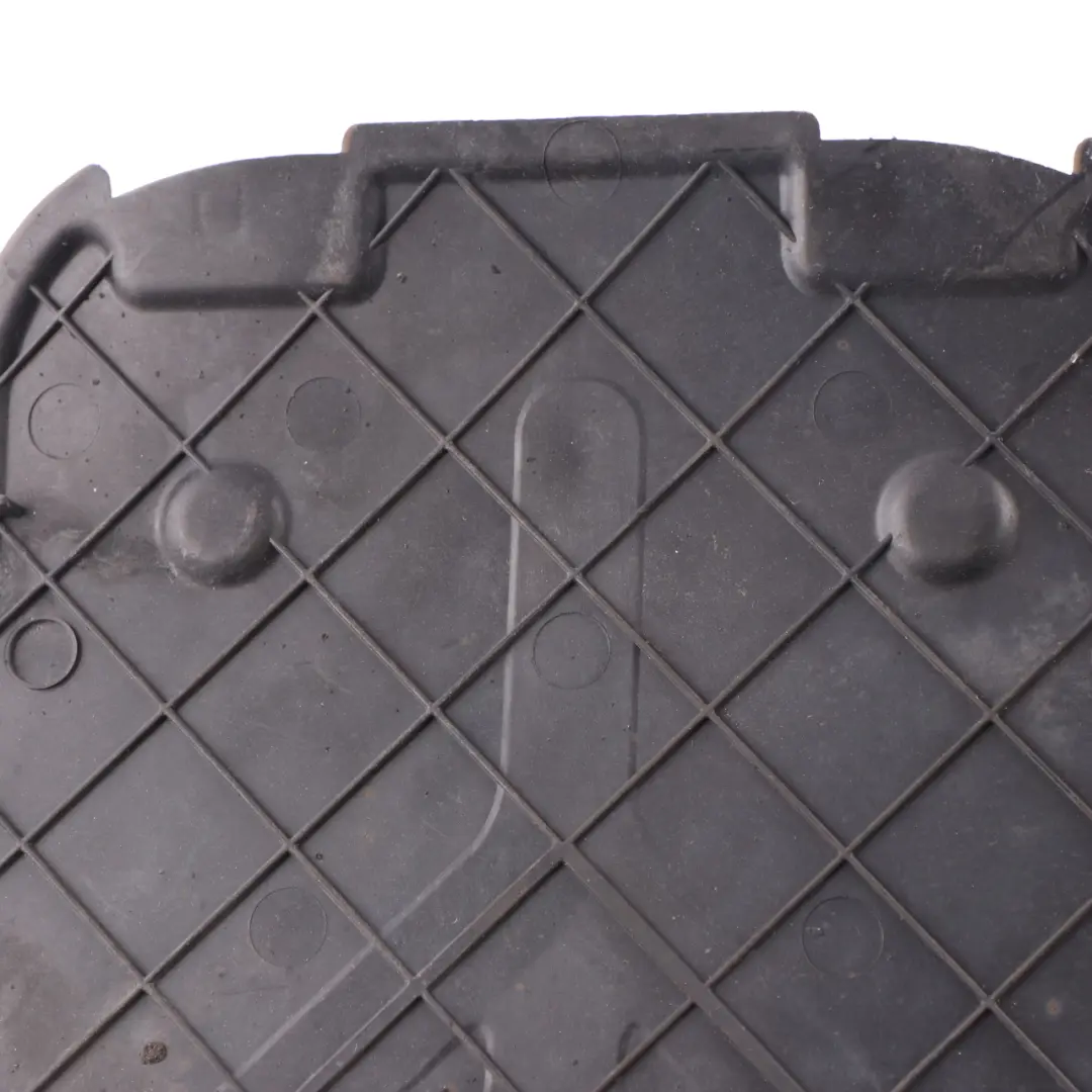 Guard Cover BMW G12 G30 Wheel Arch Line to Splash with Part number 7340195 Splash Guard Cover BMW G12 G30 Wheel Arch Line - SKU 7340195 - Part number 7340195