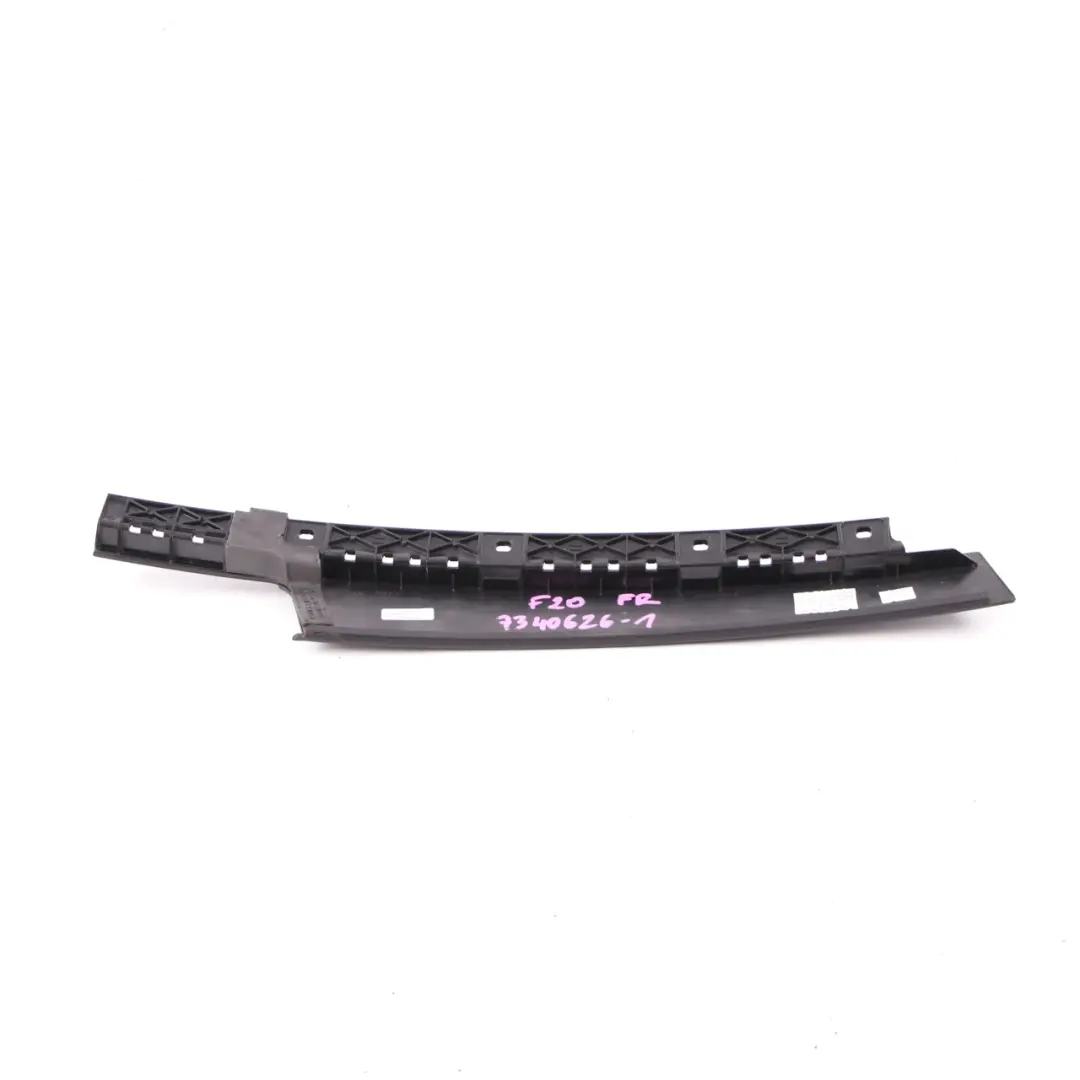 Embellecedor Marco Ventana Pilar B Cubierta Puerta Delantera Derecha para BMW F20 con número de pieza 7340626 BMW F20 Embellecedor Marco Ventana Pilar B Cubierta Puerta Delantera Derecha - SKU 7340626-1 - Número de pieza 7340626