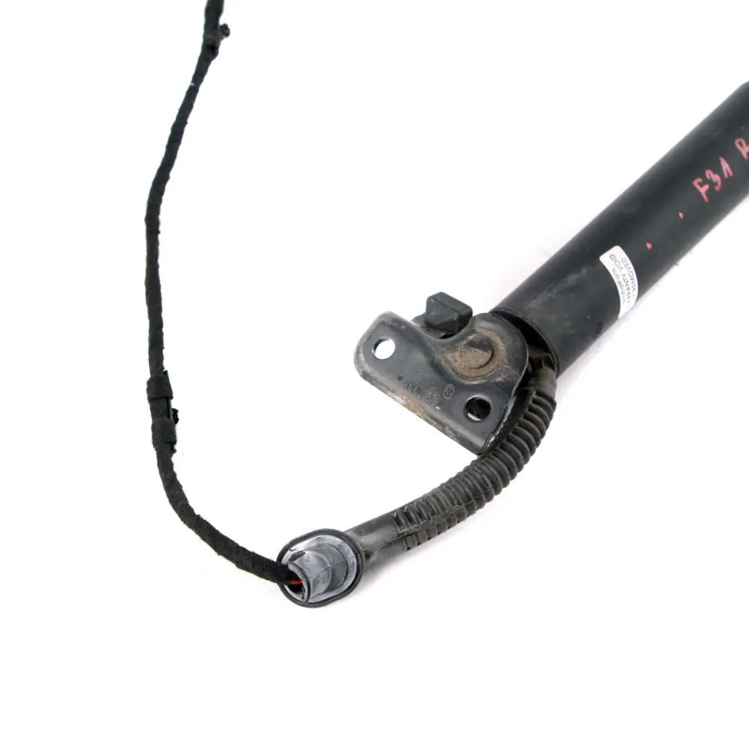 Tapa del maletero el?ctrico Porton trasero derecho O / S Eje para BMW F31 con número de pieza 7340976 BMW F31 Tapa del maletero el?ctrico Porton trasero derecho O / S Eje - SKU 7340976 - Número de pieza 7340976