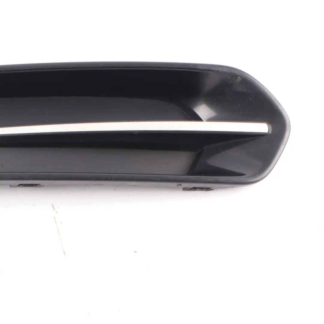 BMW F20 F21 Kratka Osłona Listwa Halogenu Lewy Przód - SKU 7341611 - Numer Części 7272563
