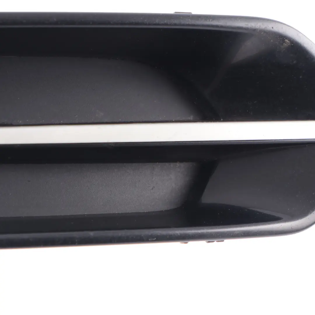BMW F20 F21 Kratka Osłona Listwa Halogenu Lewy Przód - SKU 7341611 - Numer Części 7272563