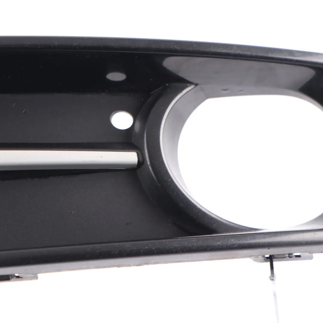 BMW F20 F21 Kratka Osłona Listwa Halogenu Lewy Przód - SKU 7341611 - Numer Części 7272563
