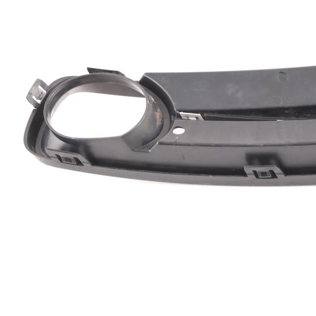 Front Bumper Grid Right O/S Fog Light Cover Trim Sport Line 7272564 to BMW F20 F21 with Part number 7341612 BMW F20 F21 Front Bumper Grid Right O/S Fog Light Cover Trim Sport Line 7272564 - SKU 7341612 - Part number 7341612