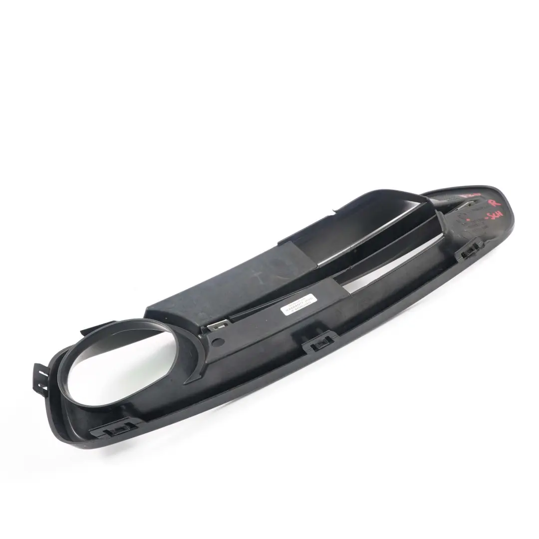 Atrapa Kratka Zderzaka Przód Prawa do BMW F20 F21 o numerze 7341614 BMW F20 F21 Atrapa Kratka Zderzaka Przód Prawa - SKU 7341614 - Numer Części 7341614