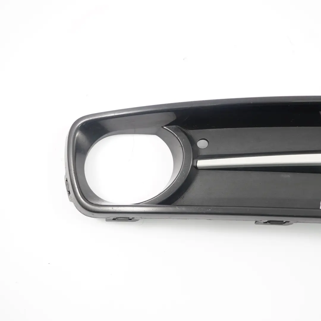 Paraurti Anteriore Destro Sport Line Griglia Griglia Fendinebbia 7272566 per BMW F20 con numero di parte 7341614 BMW F20 Paraurti Anteriore Destro Sport Line Griglia Griglia Fendinebbia 7272566 - SKU 7341614 - Numero di parte 7341614