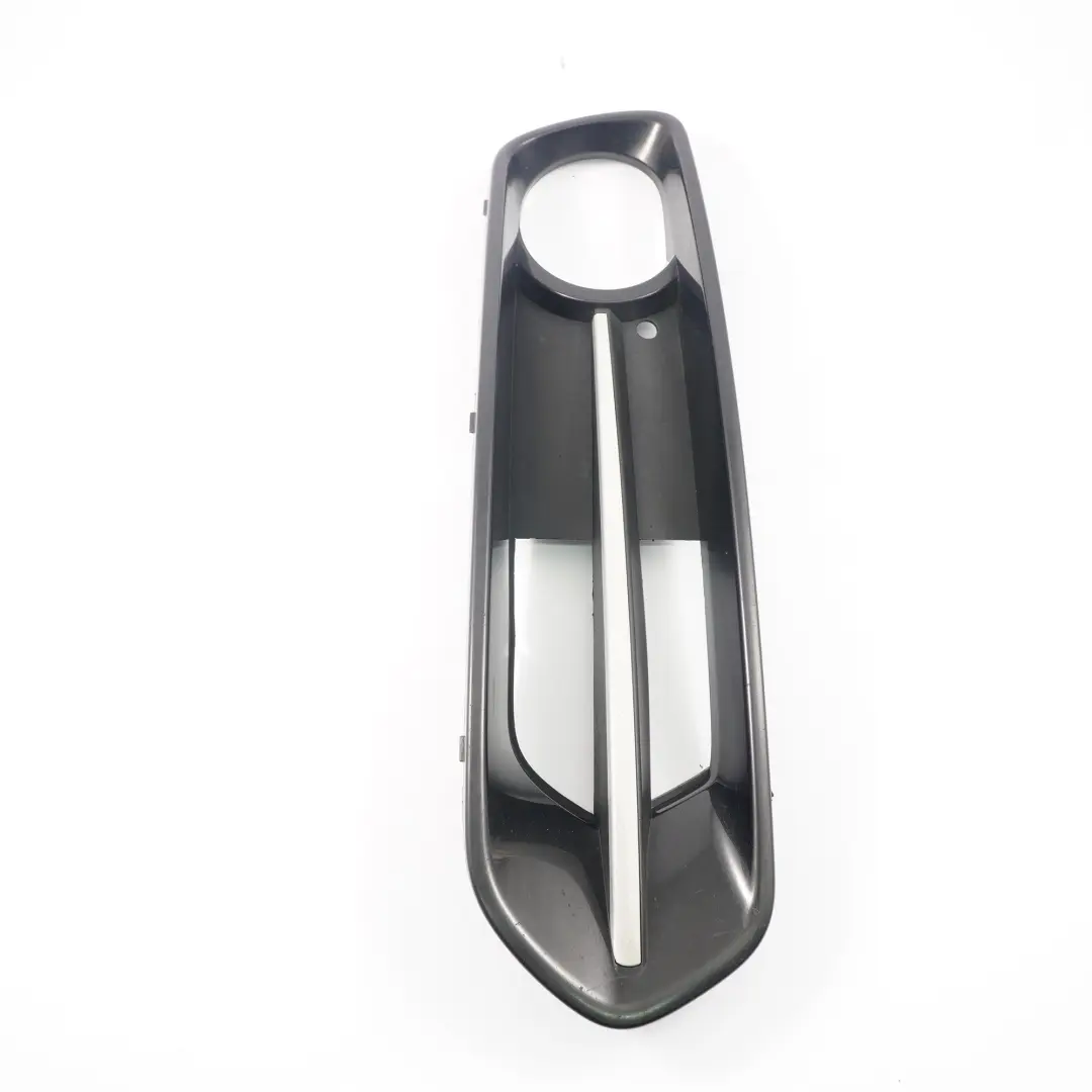 Paraurti Anteriore Destro Sport Line Griglia Griglia Fendinebbia 7272566 per BMW F20 con numero di parte 7341614 BMW F20 Paraurti Anteriore Destro Sport Line Griglia Griglia Fendinebbia 7272566 - SKU 7341614 - Numero di parte 7341614