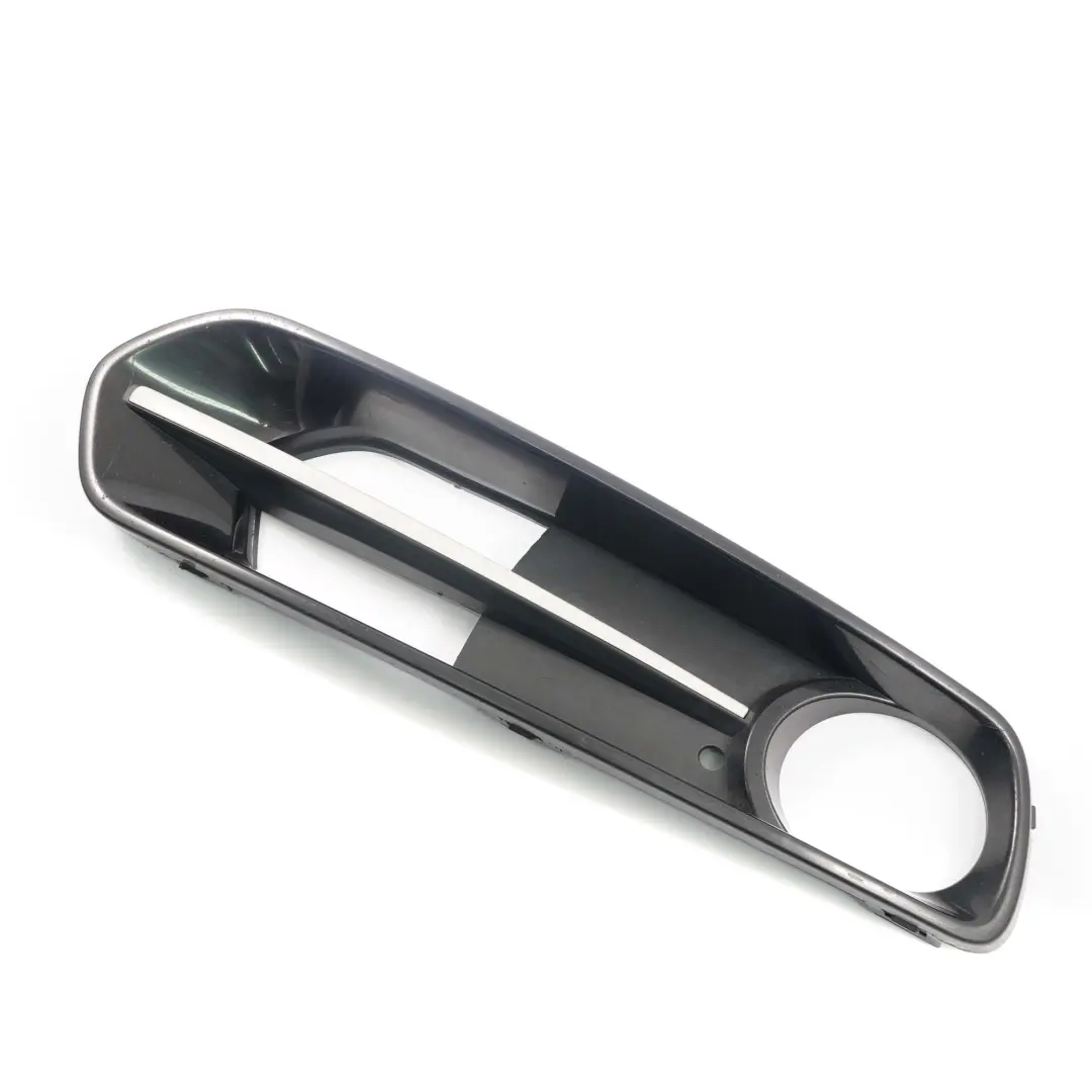 Parachoques Delantero Derecho Sport Line Rejilla Luz Antiniebla Cubierta para BMW F20 con número de pieza 7341614 BMW F20 Parachoques Delantero Derecho Sport Line Rejilla Luz Antiniebla Cubierta - SKU 7341614 - Número de pieza 7341614