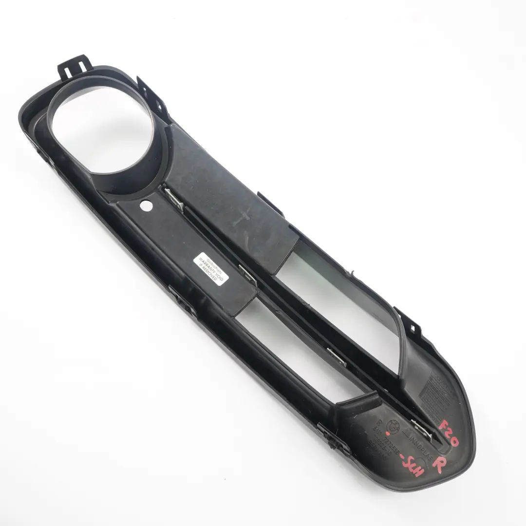 Parachoques Delantero Derecho Sport Line Rejilla Luz Antiniebla Cubierta para BMW F20 con número de pieza 7341614 BMW F20 Parachoques Delantero Derecho Sport Line Rejilla Luz Antiniebla Cubierta - SKU 7341614 - Número de pieza 7341614
