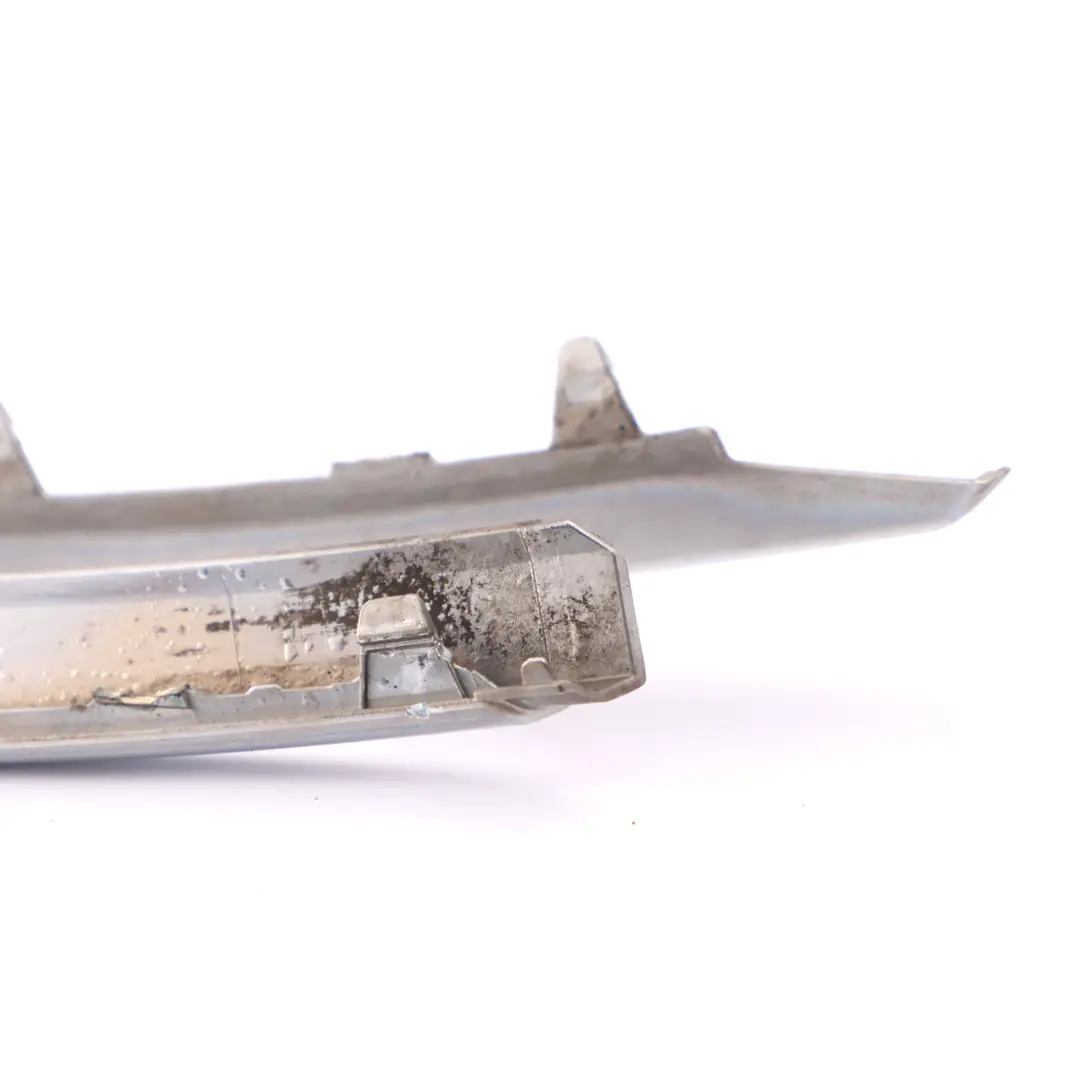 Cache moulage du bas caisse pare-chocs arrière gauche Luxury pour BMW F10 LCI à propos du numéro de pièce 7341675 BMW F10 LCI Cache moulage du bas caisse pare-chocs arrière gauche Luxury - SKU 7341675 - Numéro de pièce 7341675