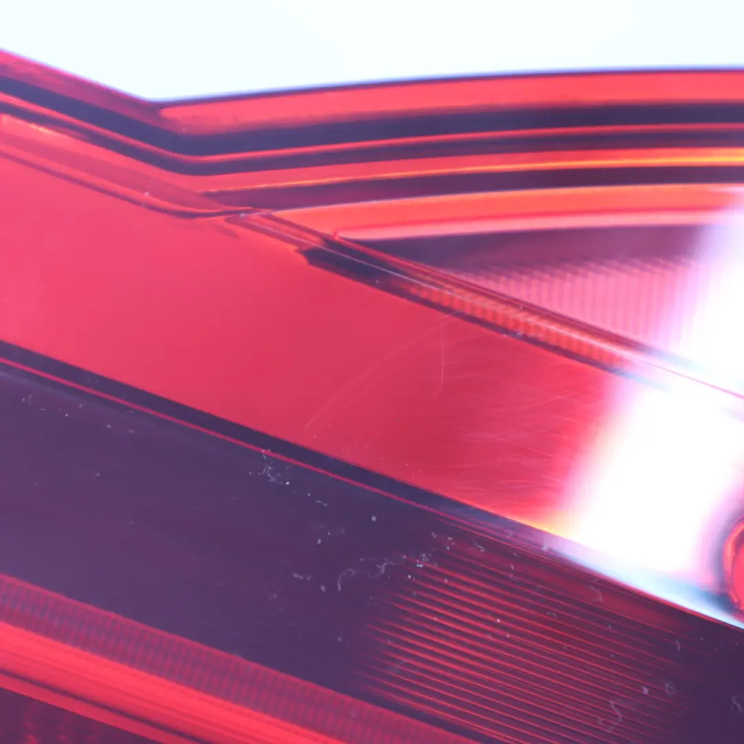 Feu arrière Coffre hayon intérieur droit Feu arrière pour BMW G11 à propos du numéro de pièce 7342968 BMW G11 Feu arrière Coffre hayon intérieur droit Feu arrière - SKU 7342968 - Numéro de pièce 7342968